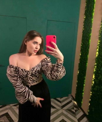 Виктория, 22